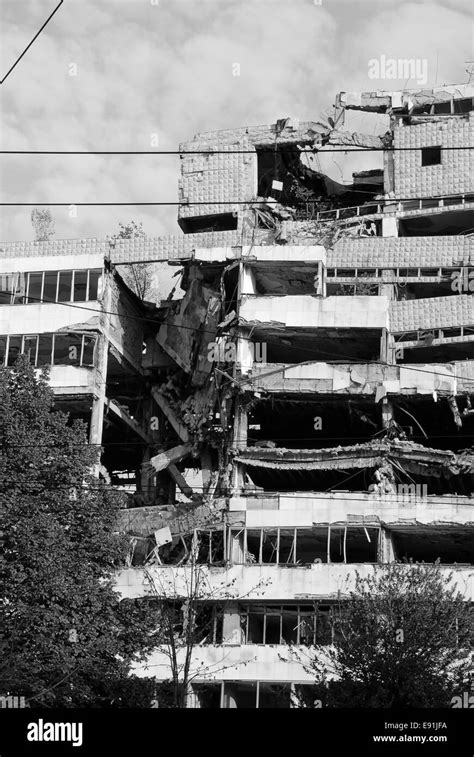 Nato Bombing Serbia Black And White Stock Photos And Images Alamy