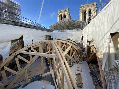 Notre Dame la reconstruction de la flèche se Ville de Paris