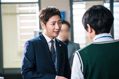 While You Were Sleeping Reveals Lee Sang Yeob S Character Details And Relationship To Lee Jong