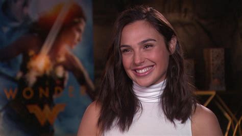 Exclusive How Gal Gadot Shot Some Wonder Woman Scenes Five Months Pregnant Entertainment