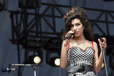 Amy Winehouse Style Exhibit To Open At Grammy Museum Page Six