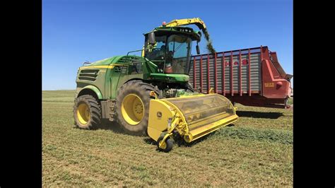2016 First Cut Of Hay John Deere 8600 Chopping Alfalfa Youtube