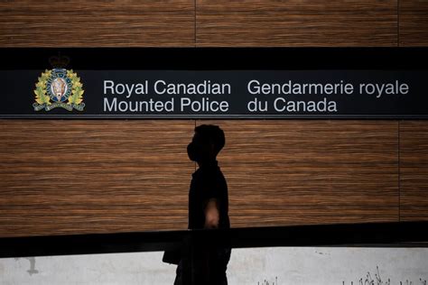 Poor Communication Between Csis And Rcmp Stalling Investigations Says