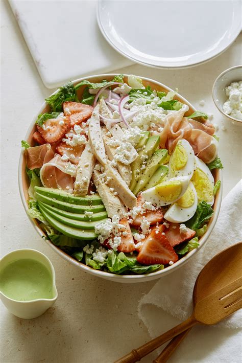 30 Dinner Salad Recipes Hearty Salads For Dinner