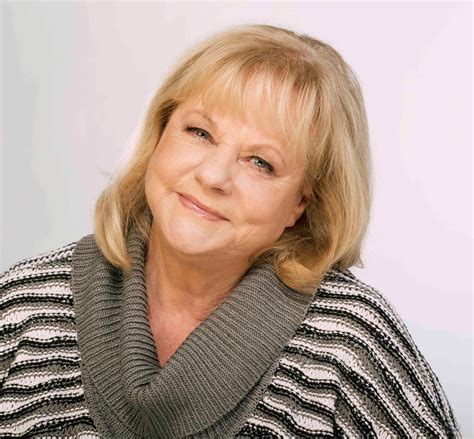 Unter freiem praterhimmel erwartet das publikum unterhaltung mit den stars des kabaretts sowie. Marianne Mendt erhält Amadeus für ihr Lebenswerk