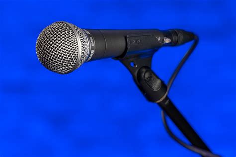 The 5 Best Live Vocal Microphones For Onstage Performance