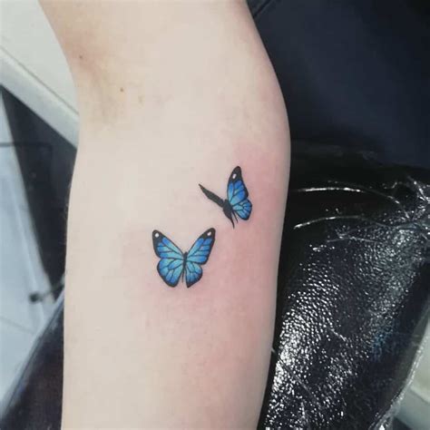 Tatuaje De Mariposa Azul Blue Butterfly Tattoo Butterfly Tattoo Kulturaupice