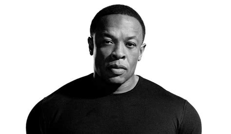 The chronic intro — dr. Dr. Dre foi o músico que mais dinheiro ganhou nesta década