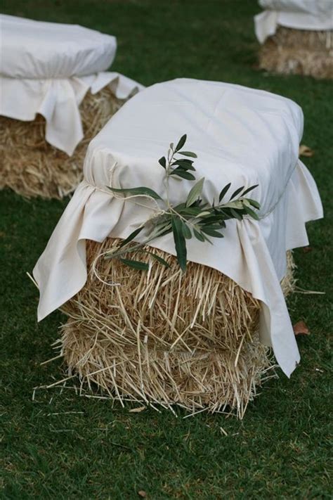 Rustic Weddings 25 Chic Rustic Hay Bale Decoration Ideas For Country