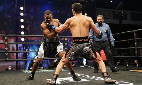 Joey Spencer Knocks Out Isiah Seldon In First Round