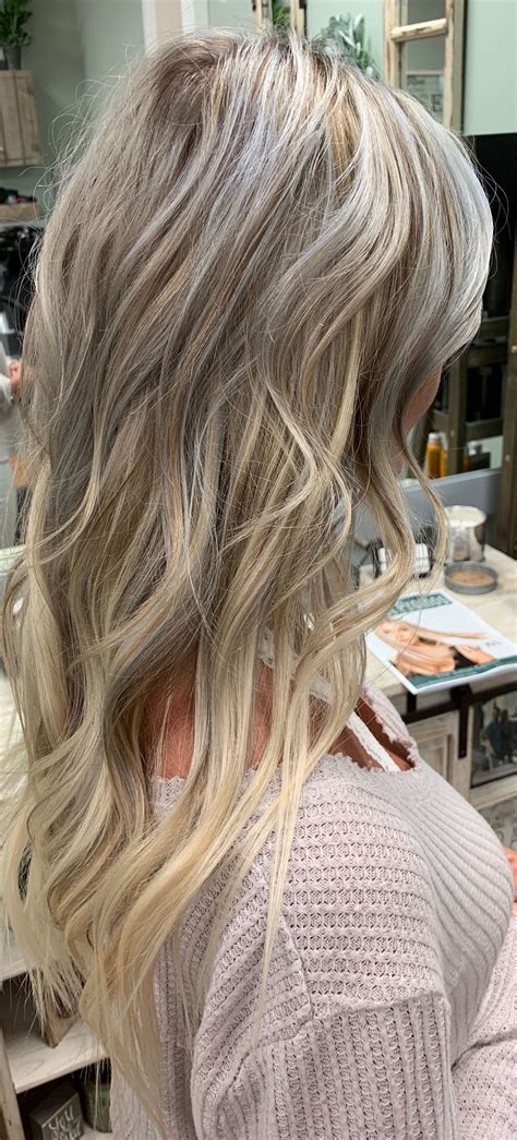 Silver Highlights Blonde Blonde Hair With Silver Highlights Silver
