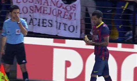 Liverpool Hero Luis Suarez Leads Anti Racism Calls Following Dani Alves Banana Jibe Football