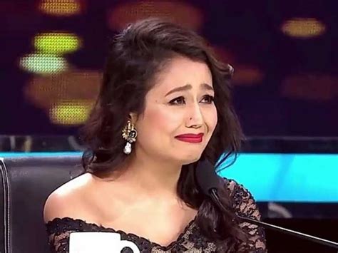 Neha Kakkar Emotional Indian Idol 12 Danish Khans Performance