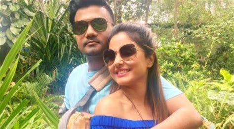 Hina Khan Makes Her Relationship Public In The Most Romantic Post See