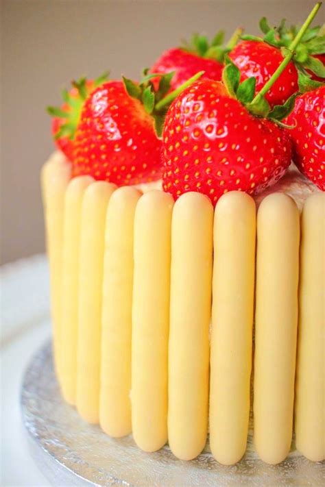 Pin By Morhgan On Cake Prosecco Cake Desserts Recipes