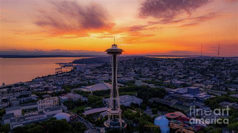 Seattle Space Needle Sunset Skies Photograph By Mike Reid Fine Art