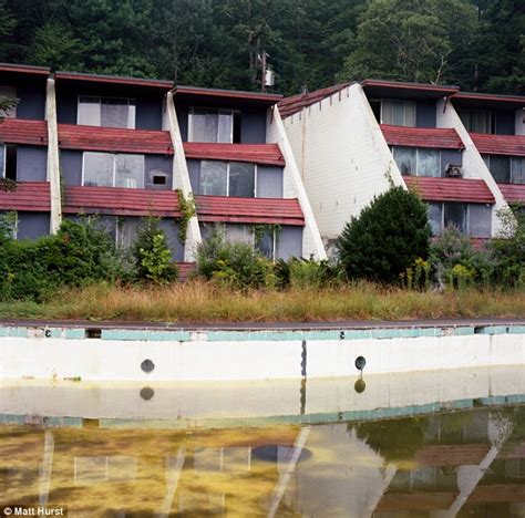 Inside Abandoned 1960s Resorts Where International Ladies¿ Garment