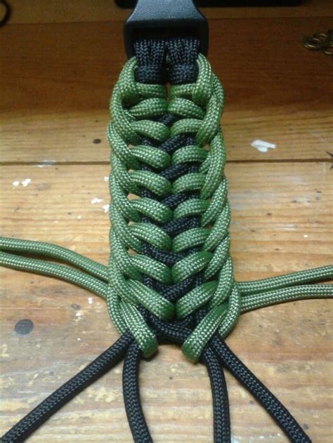 Maybe you would like to learn more about one of these? Pin by Ed Hainsworth on Paracord | Paracord braids, Paracord bracelets, Paracord