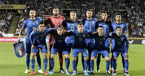 Dalle eliminazioni alla finale, con orari, classifiche, risultati e calendario, tutto in tempi reale. Gironi Euro 2021: le avversarie dell'Italia di Mancini ...