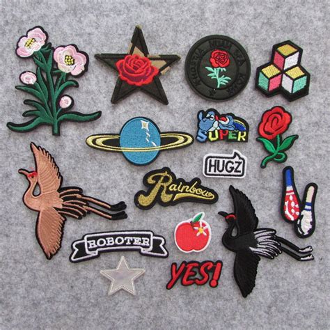 New Arrival Fashion Patches Hot Melt Adhesive Applique Embroidery