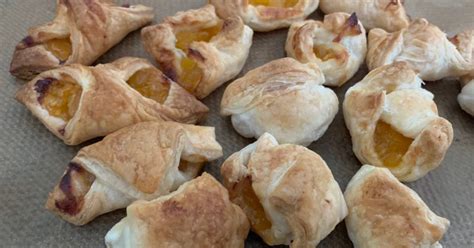Pineapple Puff Pastry Recipe By Takiangstyle Cookpad