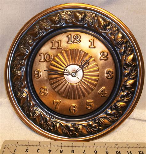 Vintage Coppercraft Guild Hammered Copper Wall Hanging Clock Acorns
