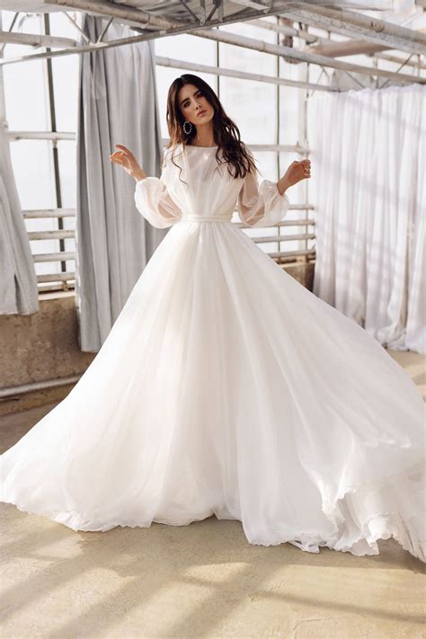 Boho Wedding Gown Long Sleeves Wedding Dress Organza Bridal Gown With