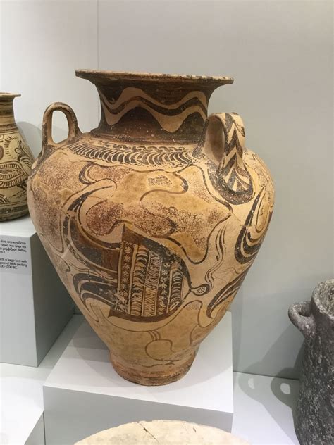 Sea Pattern On Minoan Pottery In Hiraleon Archeological Museum