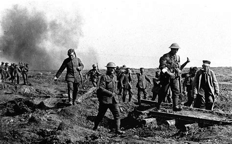 Battle Of The Somme 7 Photos Of British Soldiers Marching To War