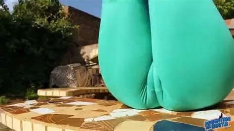 Big Cameltoe Teen In Ultra Tight Leggins Big Round Ass N Tits