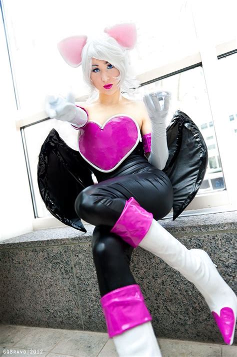 Rouge The Bat Sonic By Mostflogged On Deviantart Cute Cosplay