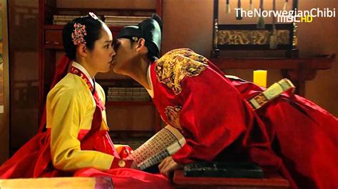 Haereul poomeun dal , the moon embracing the sun , the sun and the moon , the moon that embraces the sun , la luna abraza al sol , la luna abrazando el sol. The Moon That Embraces The Sun (해를 품은 달) - You Don't Know ...