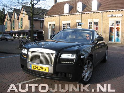 The ghost nameplate, named in honour of the silver ghost, a car first produced in 1906, was announced in april 2009 at the auto shanghai show. RR Ghost en RR Phantom foto's » Autojunk.nl (68814)