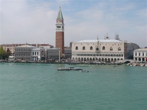 Von cesme nach chios, von. Italien-Reisebericht: "Mit der Fähre von Venedig nach ...