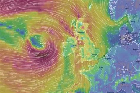 Ireland Weather Met Eireann Issues Yellow Warning For Three Counties As Gale Force Winds
