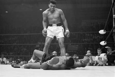 Vintage Photos Of The Greatest Moments In Sports History Cleverst