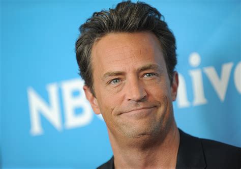 Matthew Perry Cunoscut Pentru Rolul Sau Emblematic Din Serialul