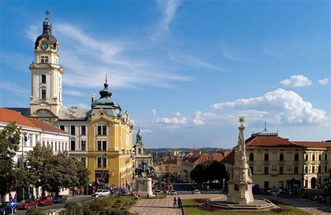 A nyílt utcán szorítottak pisztoly egy járókelő fejéhez Pécsen | Startlap