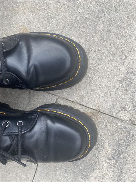 How to fix the left leg shoe dent ? : r/DrMartens