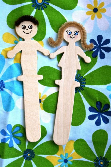 Elke dag worden duizenden nieuwe afbeeldingen van hoge kwaliteit toegevoegd. Adam & Eve stick puppets | Adam and eve craft, Mission trip crafts, Childrens crafts