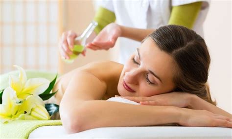 Head To Toe Aroma Massage Treatment Scalp Massage हेड मसाज सिर की