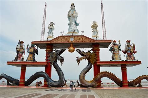 Surabaya Heritage Klenteng Dan Pesona Four Faces Buddhist Statue Jurnaland