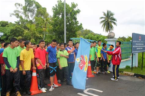 Sekolah menengah agama persekutuan labu (smapl or smap labu) or formerly sekolah menengah agama wilayah persekutuan (smawp) (english: RENTASAN DESA SMA MAIWPL | Sekolah Menengah Agama Majlis ...
