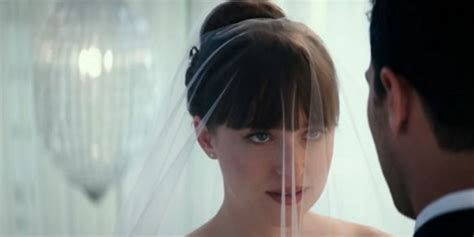 50 αποχρώσεις του Γκρι Αυτό είναι το trailer της νέας ταινίας με τον γάμο του Κρίσταν Γκρέι
