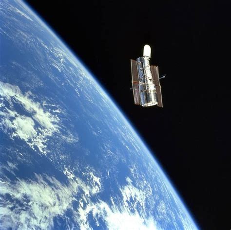 Hubble Faq Inside The Last Space Telescope Repair Mission