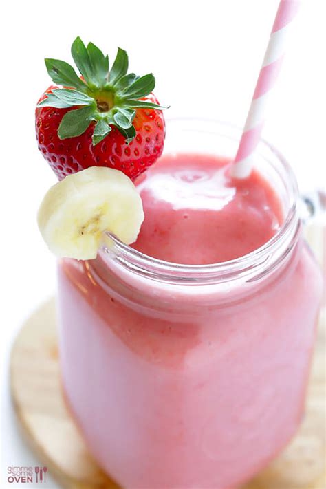 With just 3 ingredients and a quick blitz in the blender, this healthy sweet without the sugar, creamy without the yogurt. Strawberry Banana Smoothie Recipe | Gimme Some Oven