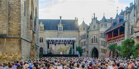 Karten für das kleine bühnenfest. Kleines Fest Im Großen Garten 2020 Karten : Das Kleine ...