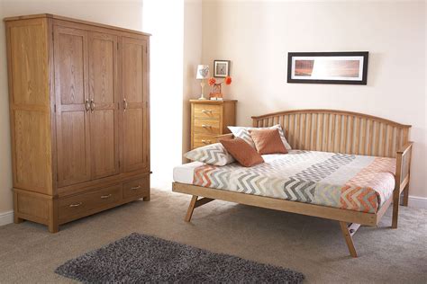 Madrid Wooden 3ft Single Day Bed Frame And Trundle Guest Bedstead Oak