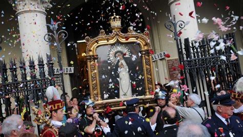 Jul 10, 2020 · después de este feriado del jueves 16 de julio, el próximo día festivo que se situa en día hábil corresponde al viernes 18 de septiembre, ya que el 15 de agosto, feriado por asunción de la virgen, cae día sábado. Santoral: ¿Dónde es festivo el 15 de agosto en España y ...