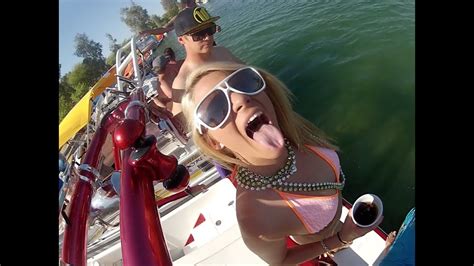 Hot Chicks And Big Boats Lake Havasu Youtube